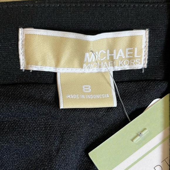 Michael Kors Black Zippered Women's Skirt - Picture 2 of 5